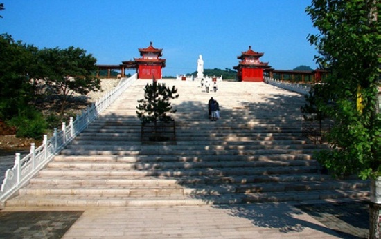 红螺寺好玩吗