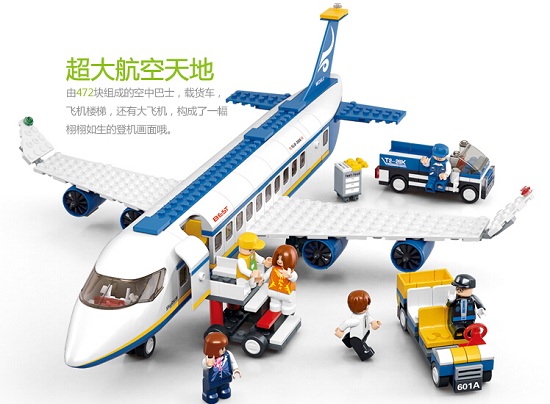 用积木建造的飞机模型