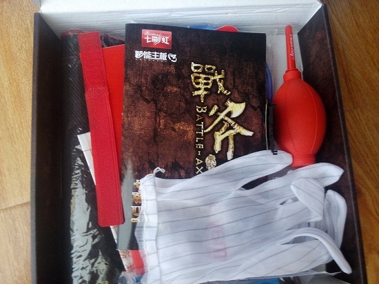 随机的赠品和附件