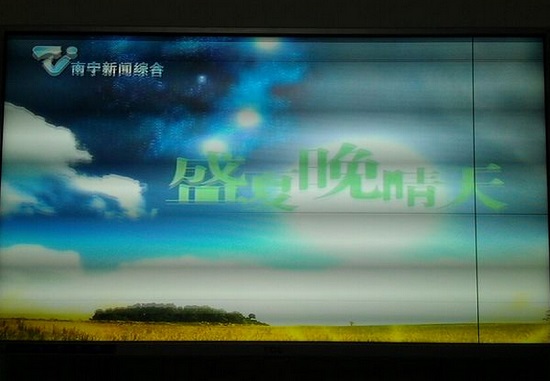 镜头下的电视画面闪烁严重