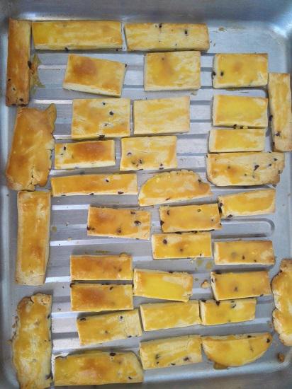 制成的饼干