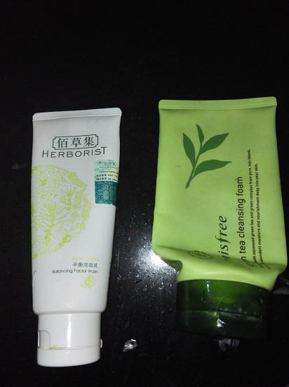 对比悦诗风吟与佰草集的两款洁面乳