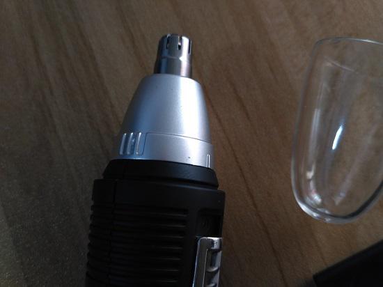 鼻毛修剪器
