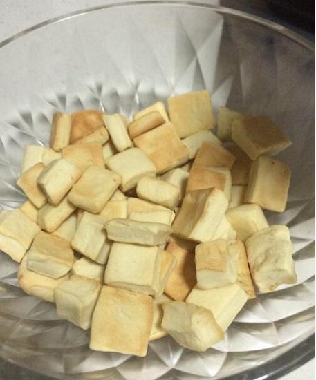 新鲜出炉的饼干
