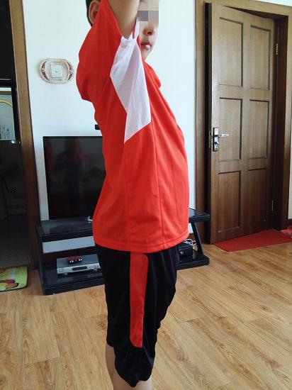 李宁足球服