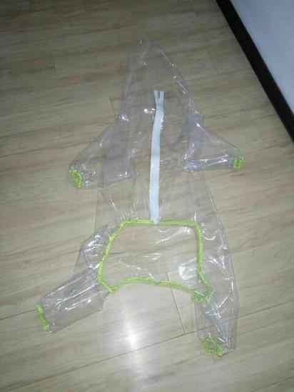 用TPU膜制作的雨衣