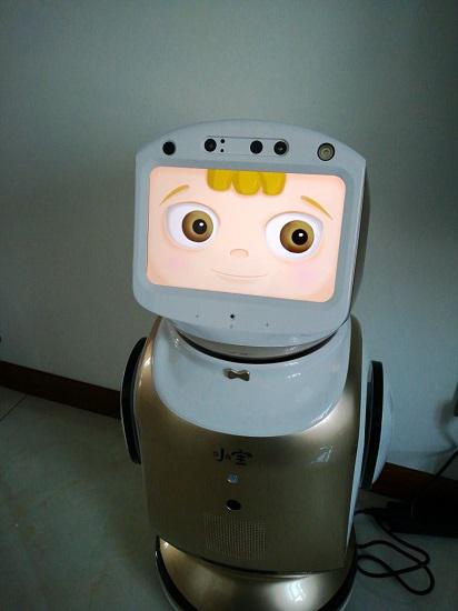 自带触控脸的小宝机器人