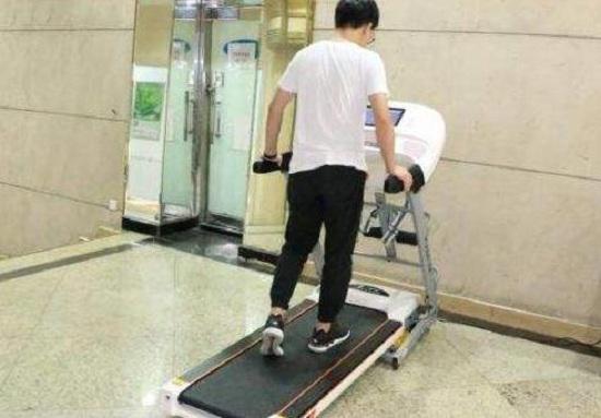 跑步机