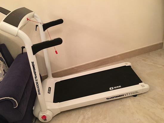 某品牌的迷你跑步机产品
