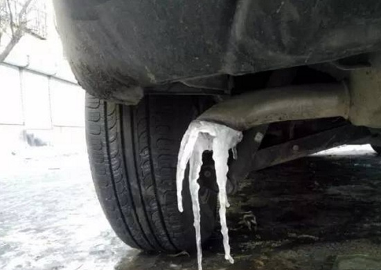 排气管积水结冰