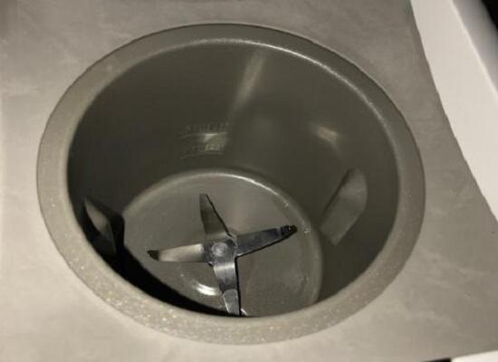 研磨腔