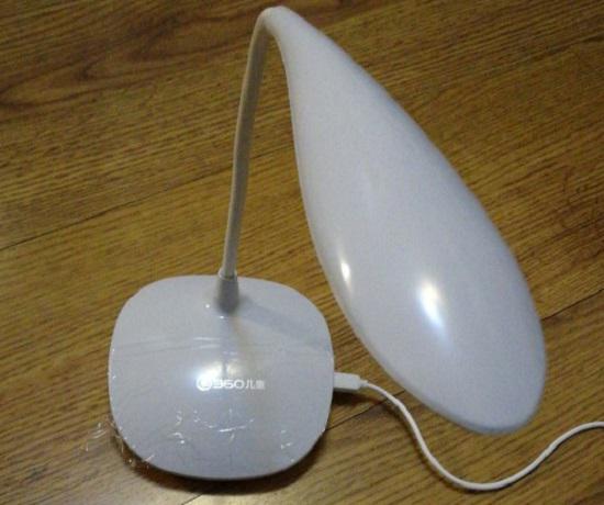 360 7C儿童电话手表的赠品