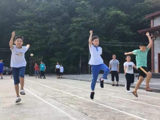 灵活的身体是发挥体能的基础