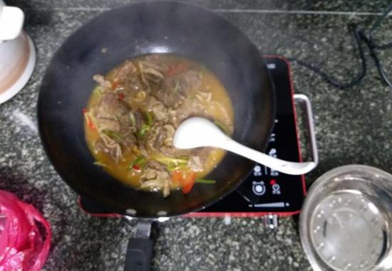 电陶炉上使用铁锅