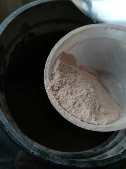 蛋白粉和增肌粉的外观相近