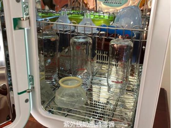 奶瓶消毒器