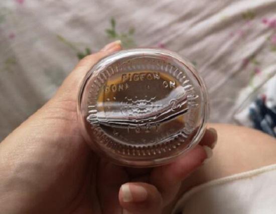 贝亲宽口径玻璃奶瓶