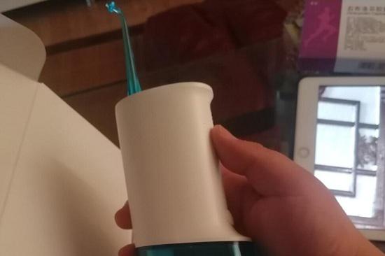 便携式冲牙器