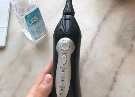 便携式冲牙器