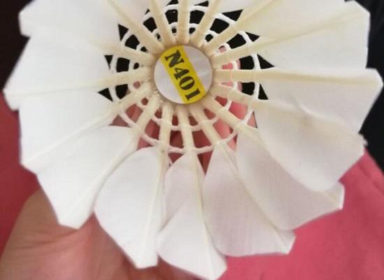 红双喜羽毛球N401