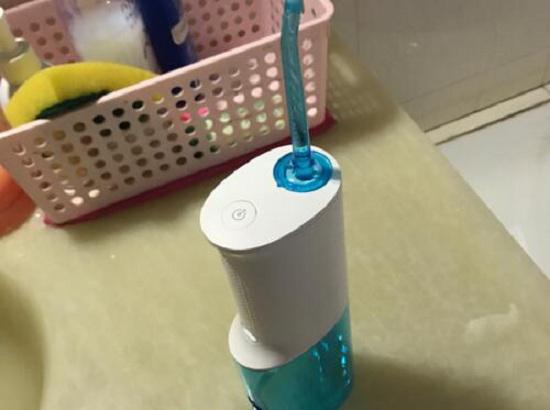 素士便携式冲牙器