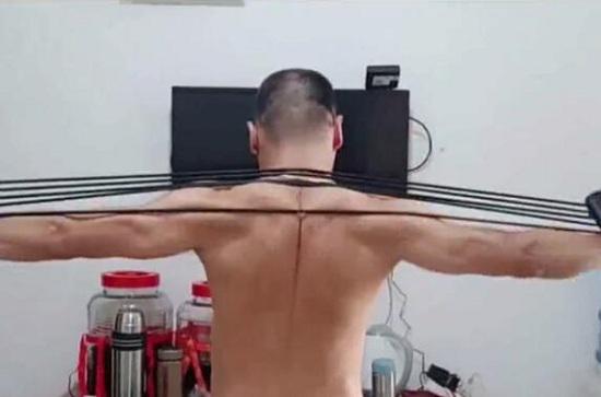 拉力器用法