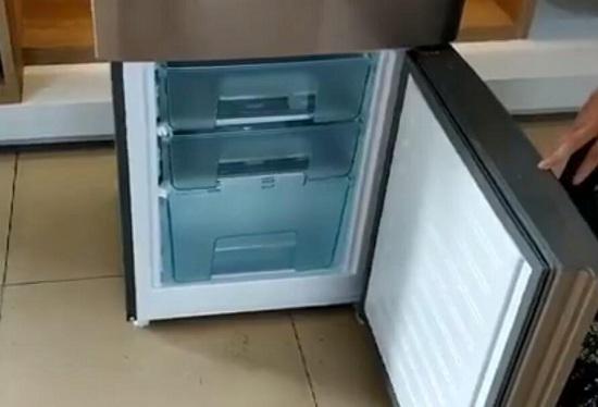 直冷冰箱