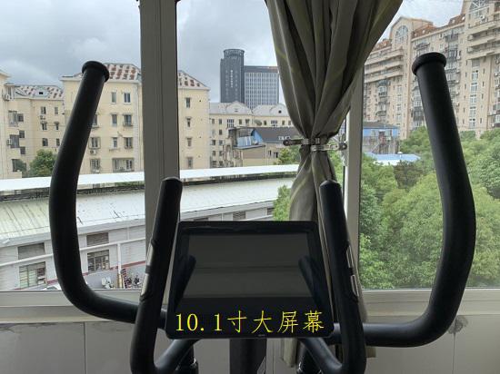 海德H-680X椭圆机的大屏幕